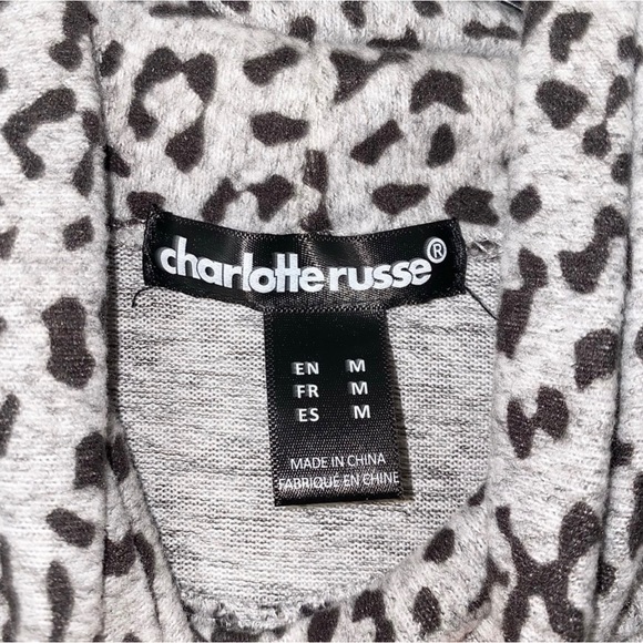 Charlotte Russe Small Womens
Sweater Dress Leopard Print Turtle
Neck NWT - Picture 4 of 4